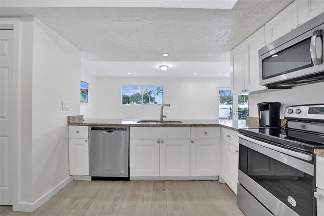 4001 N 41st Court, Hollywood, FL 33021