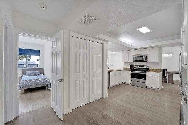 4001 N 41st Court, Hollywood, FL 33021