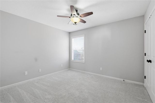 2236 SW Hawk View Road, Lee's Summit, MO 64082