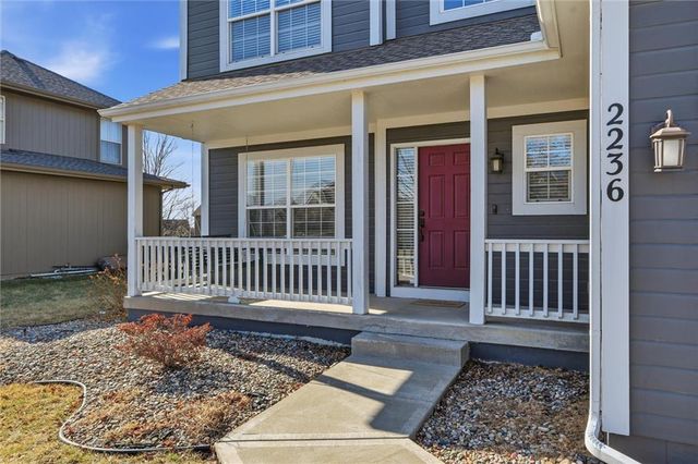 2236 SW Hawk View Road, Lee's Summit, MO 64082