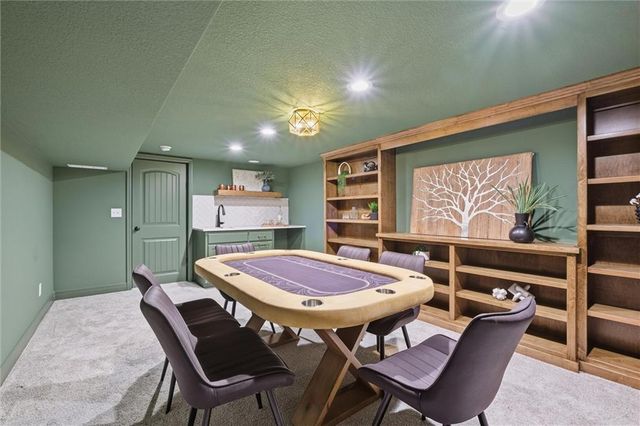 2236 SW Hawk View Road, Lee's Summit, MO 64082