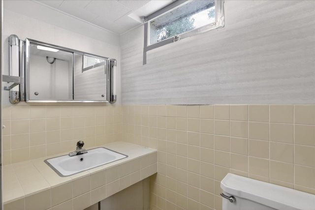 1210 N Randall Avenue, Janesville, WI 53545