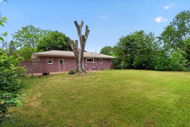 1210 N Randall Avenue, Janesville, WI 53545