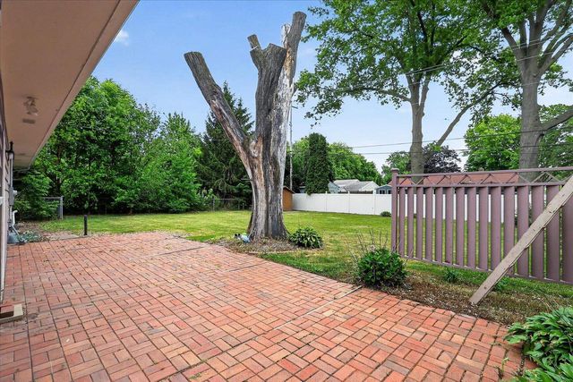 1210 N Randall Avenue, Janesville, WI 53545