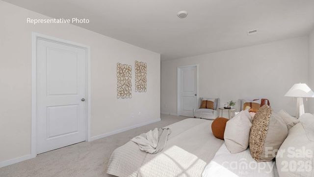 650 13th Avenue Drive NE, Hickory, NC 28601