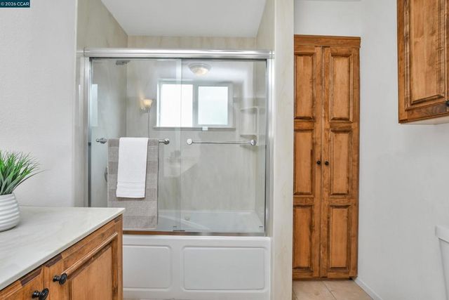 15 Alves Ln, Bay Point, CA 94565