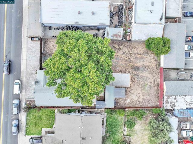 15 Alves Ln, Bay Point, CA 94565