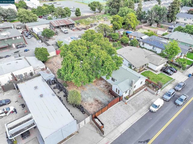 15 Alves Ln, Bay Point, CA 94565