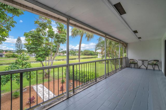 3119 N PALM AIRE Drive 3119, Pompano Beach, FL 33069