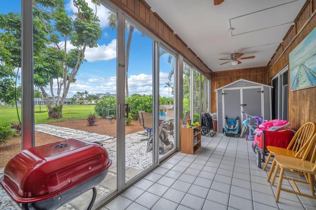 3119 N PALM AIRE Drive 3119, Pompano Beach, FL 33069