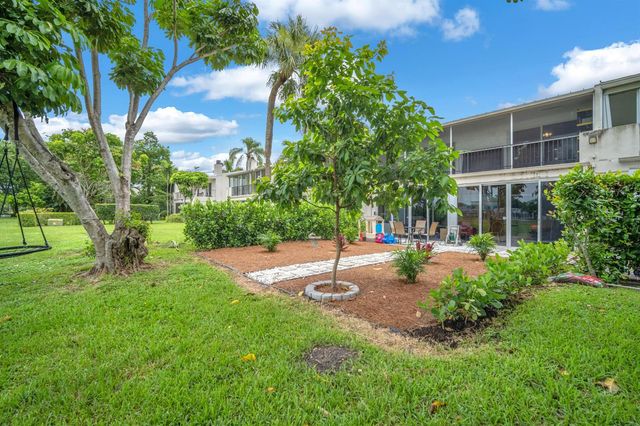 3119 N PALM AIRE Drive 3119, Pompano Beach, FL 33069