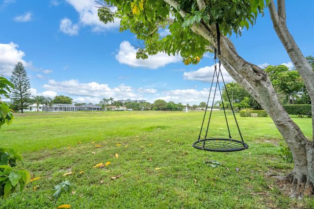3119 N PALM AIRE Drive 3119, Pompano Beach, FL 33069