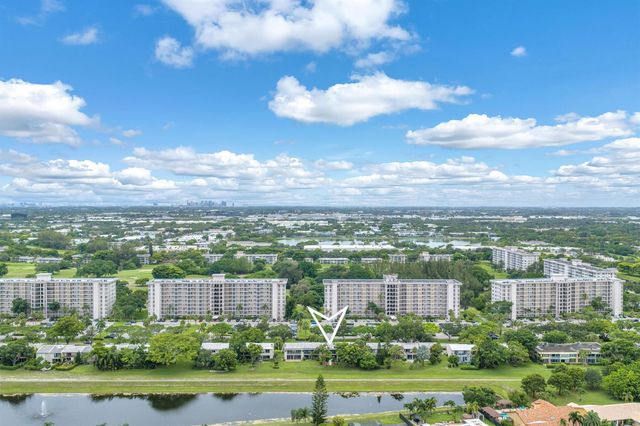 3119 N PALM AIRE Drive 3119, Pompano Beach, FL 33069