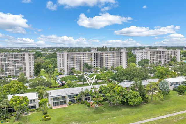 3119 N PALM AIRE Drive 3119, Pompano Beach, FL 33069