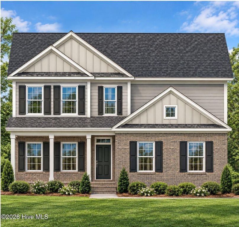 241 Longleaf Drive, West End, NC 27376