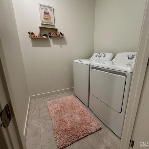 12404 Burnham Street, Bakersfield, CA 93311