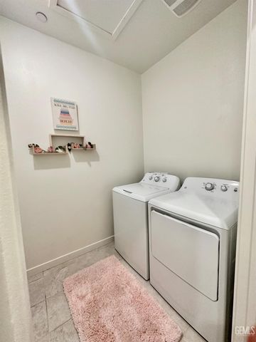 12404 Burnham Street, Bakersfield, CA 93311