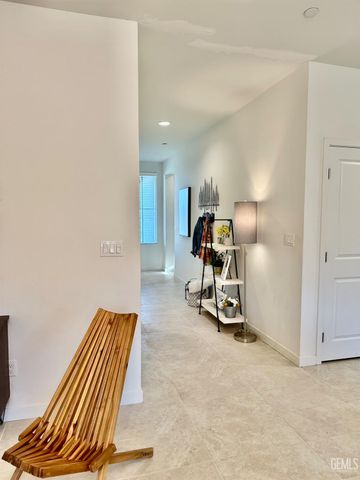 12404 Burnham Street, Bakersfield, CA 93311