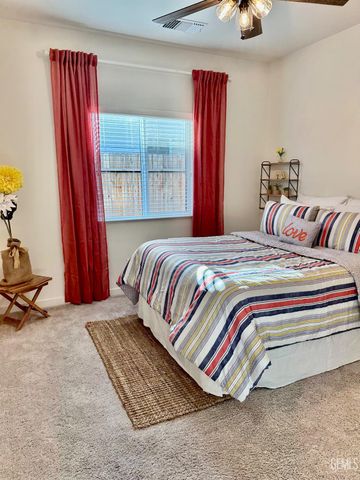 12404 Burnham Street, Bakersfield, CA 93311