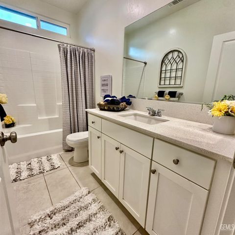 12404 Burnham Street, Bakersfield, CA 93311