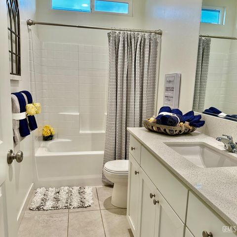 12404 Burnham Street, Bakersfield, CA 93311