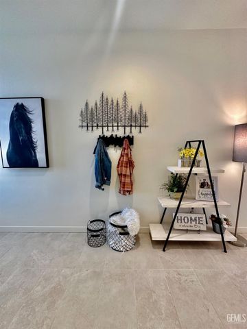 12404 Burnham Street, Bakersfield, CA 93311