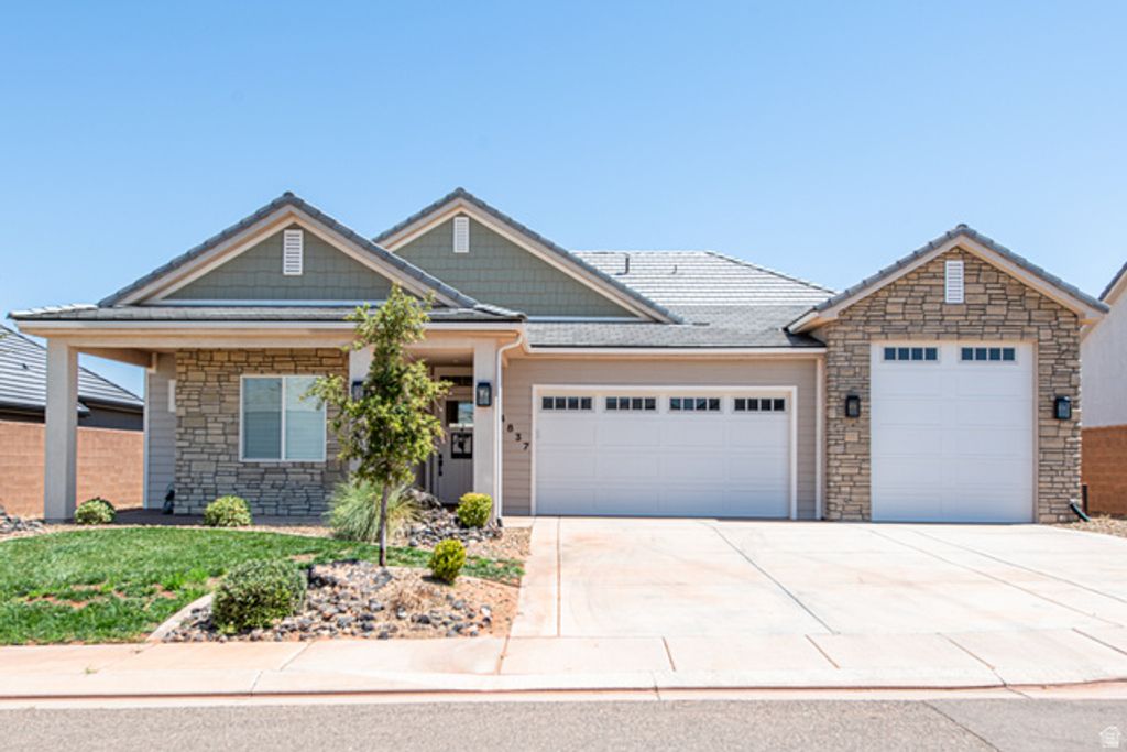 4837 S RESOLUTION DR, Washington, UT 84780