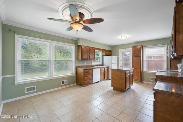 3241 Radiance Rd, Louisville, KY 40220