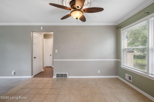 3241 Radiance Rd, Louisville, KY 40220