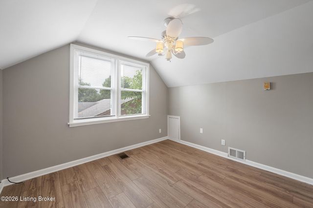 3241 Radiance Rd, Louisville, KY 40220