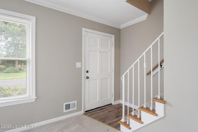 3241 Radiance Rd, Louisville, KY 40220