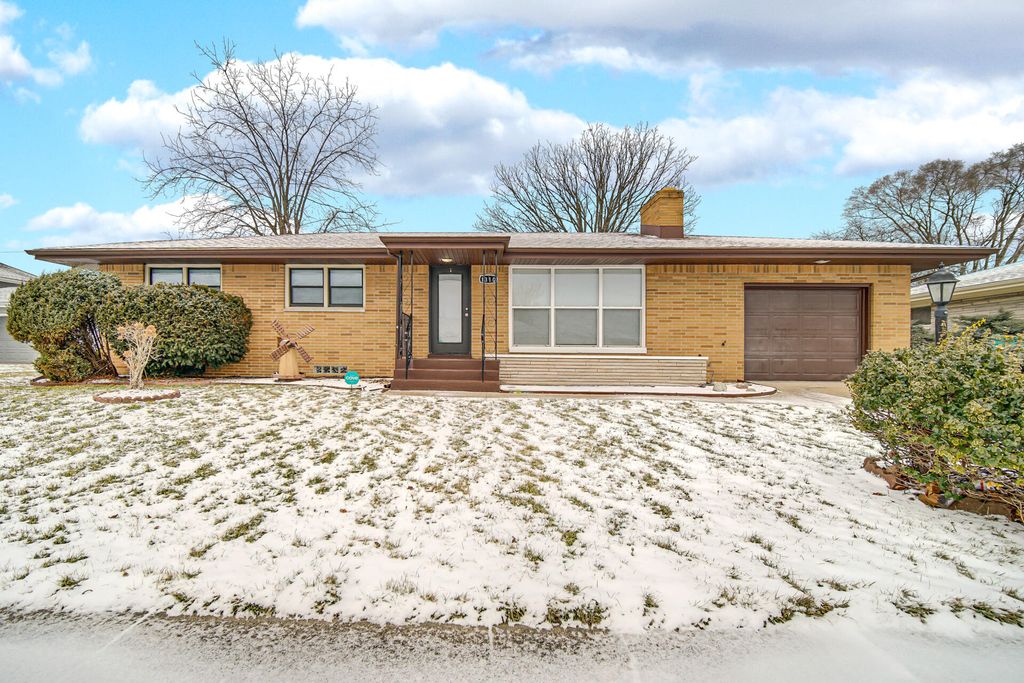 1310 Orchard Drive, Merrillville, IN 46410