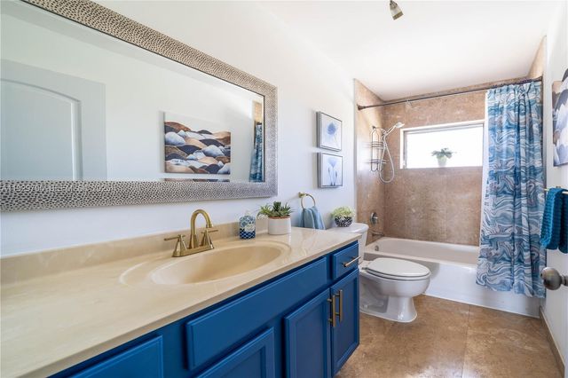 1855 NE 121st St 32, North Miami, FL 33181