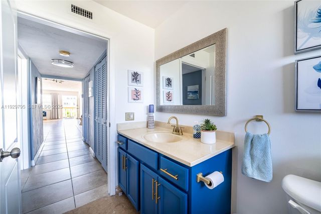 1855 NE 121st St 32, North Miami, FL 33181