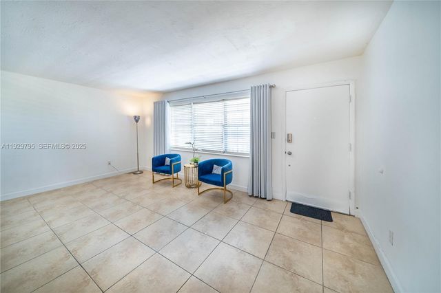 1855 NE 121st St 32, North Miami, FL 33181