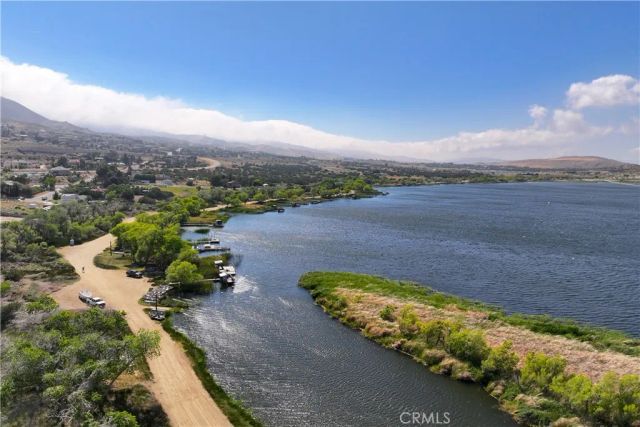 658 E Lago Lindo Rd, Palmdale, CA 93550
