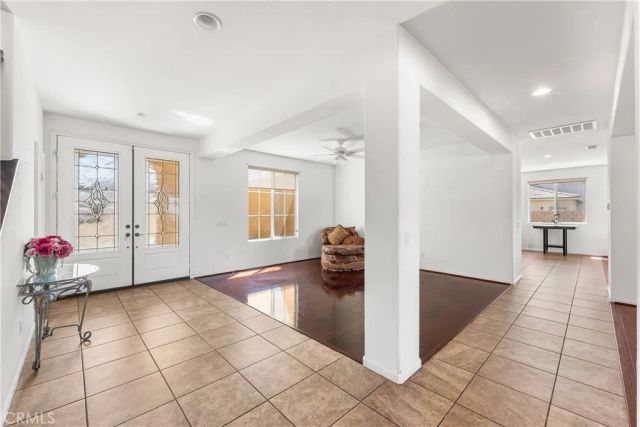 658 E Lago Lindo Rd, Palmdale, CA 93550