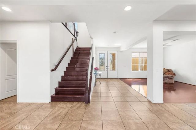 658 E Lago Lindo Rd, Palmdale, CA 93550