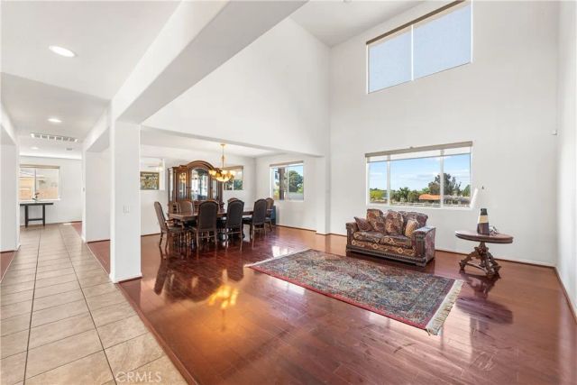 658 E Lago Lindo Rd, Palmdale, CA 93550