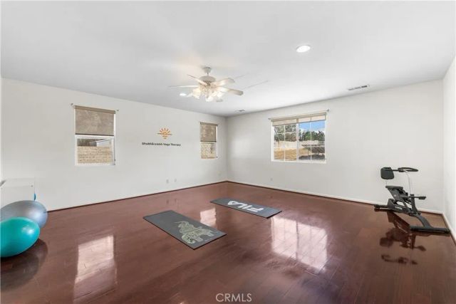 658 E Lago Lindo Rd, Palmdale, CA 93550