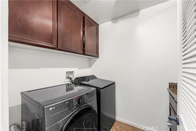 658 E Lago Lindo Rd, Palmdale, CA 93550