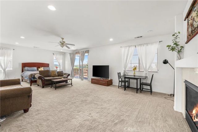 658 E Lago Lindo Rd, Palmdale, CA 93550