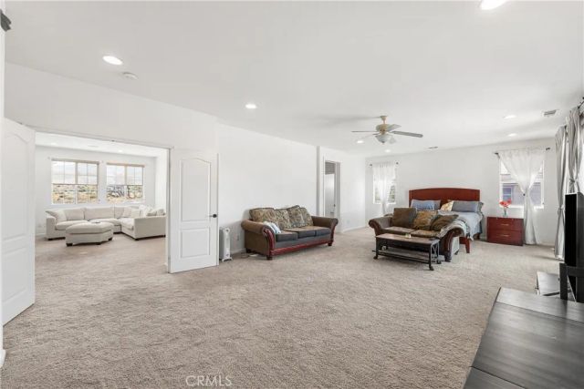 658 E Lago Lindo Rd, Palmdale, CA 93550
