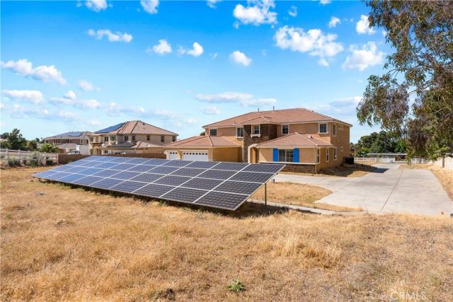 658 E Lago Lindo Rd, Palmdale, CA 93550