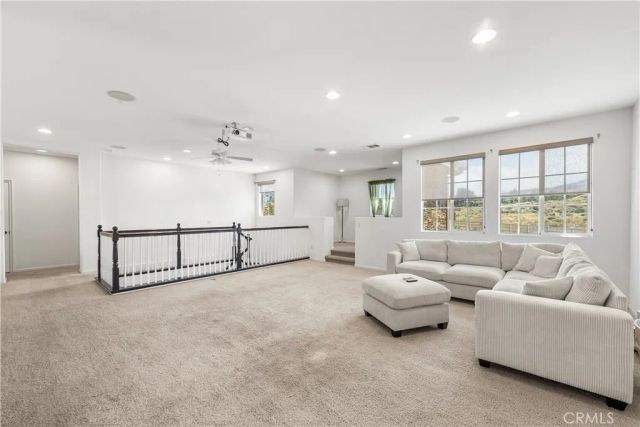 658 E Lago Lindo Rd, Palmdale, CA 93550