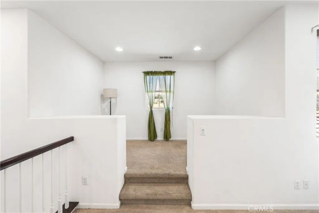 658 E Lago Lindo Rd, Palmdale, CA 93550