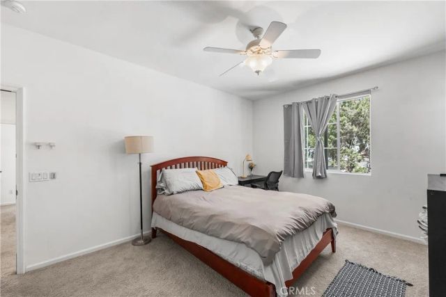 658 E Lago Lindo Rd, Palmdale, CA 93550