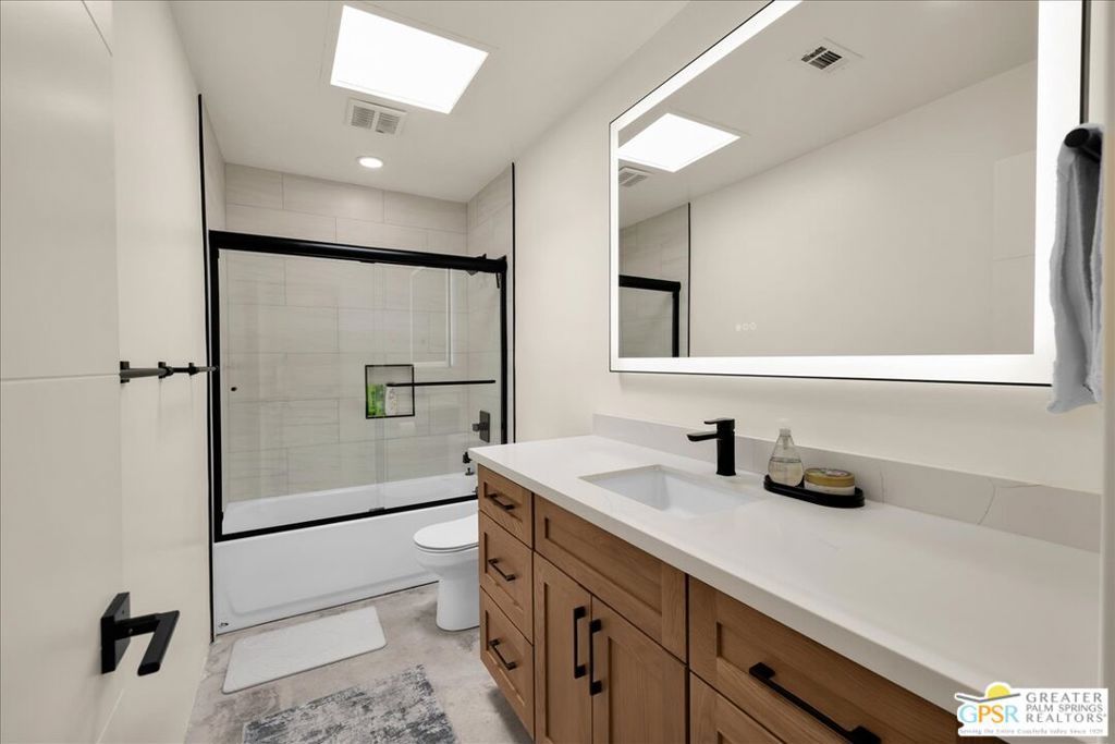 Image 36 of property listing at 410 N Hermosa Drive, Palm Springs, CA 92262