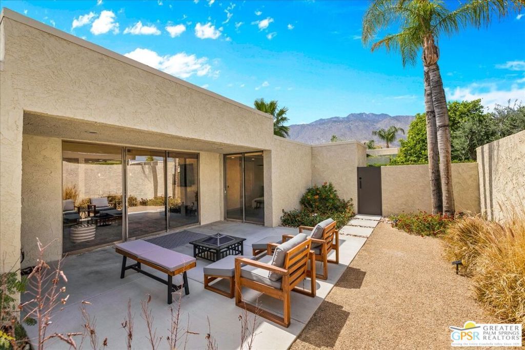 Image 43 of property listing at 410 N Hermosa Drive, Palm Springs, CA 92262