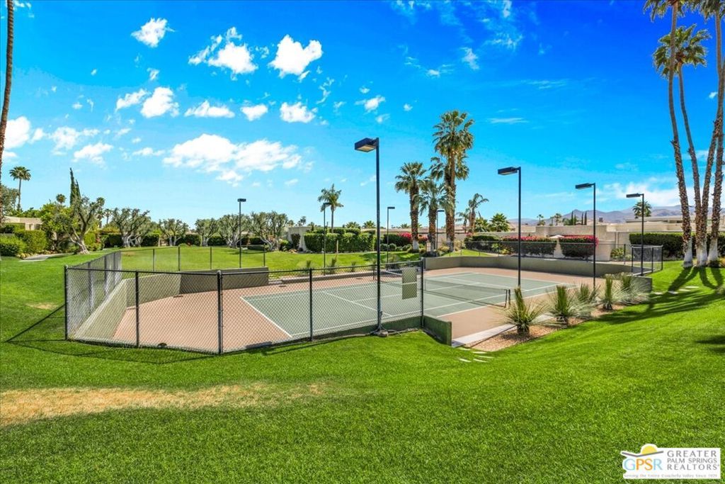 Image 51 of property listing at 410 N Hermosa Drive, Palm Springs, CA 92262